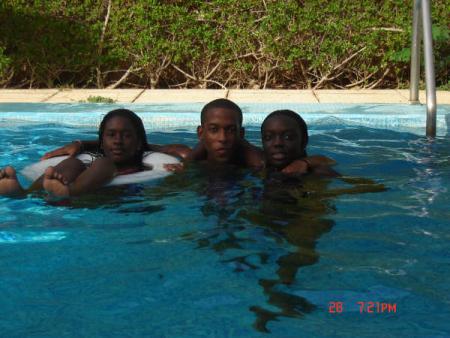 Diane , Jeff & N.fatou .....