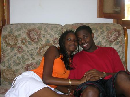 aby et ibson thioxx(talk to them)