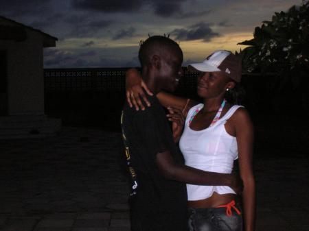 BesT frIendS ....
